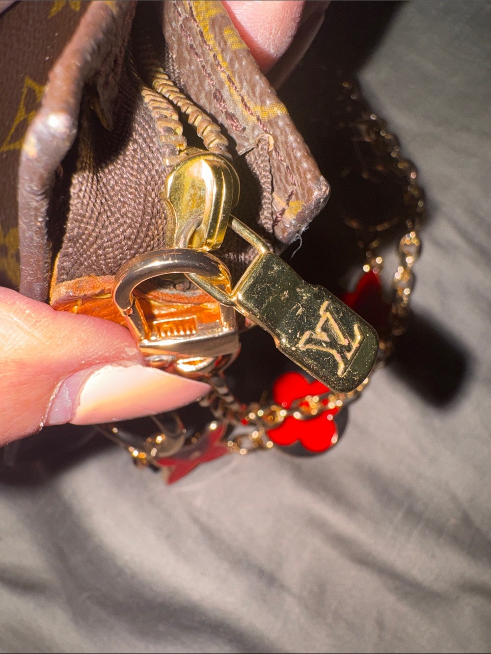 Louis Vuitton Monogram Pochette Wallet w/ Chain Crossbody | Vintage LV Clutch - Picture 7 of 11